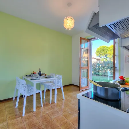 Apartment Fiorita *
