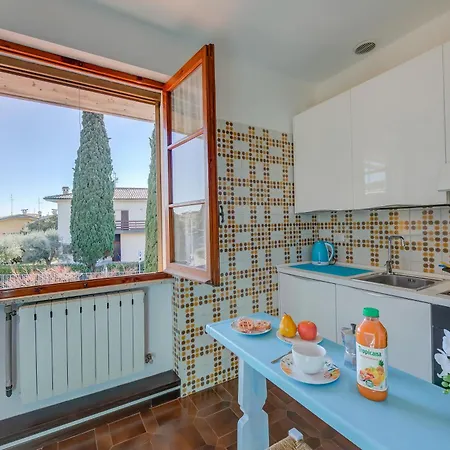 Fiorita Apartment *