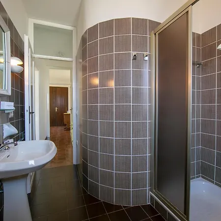 Fiorita Apartment *